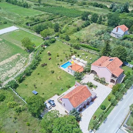 Villa Thousand Roses Lovorno Exterior photo