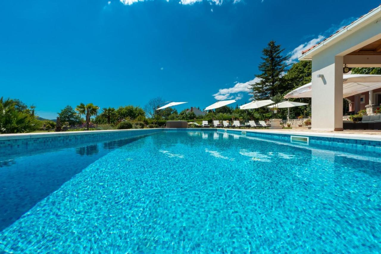 Villa Thousand Roses Lovorno Exterior photo