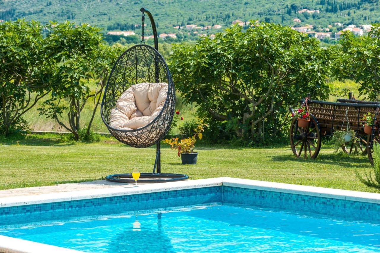 Villa Thousand Roses Lovorno Exterior photo