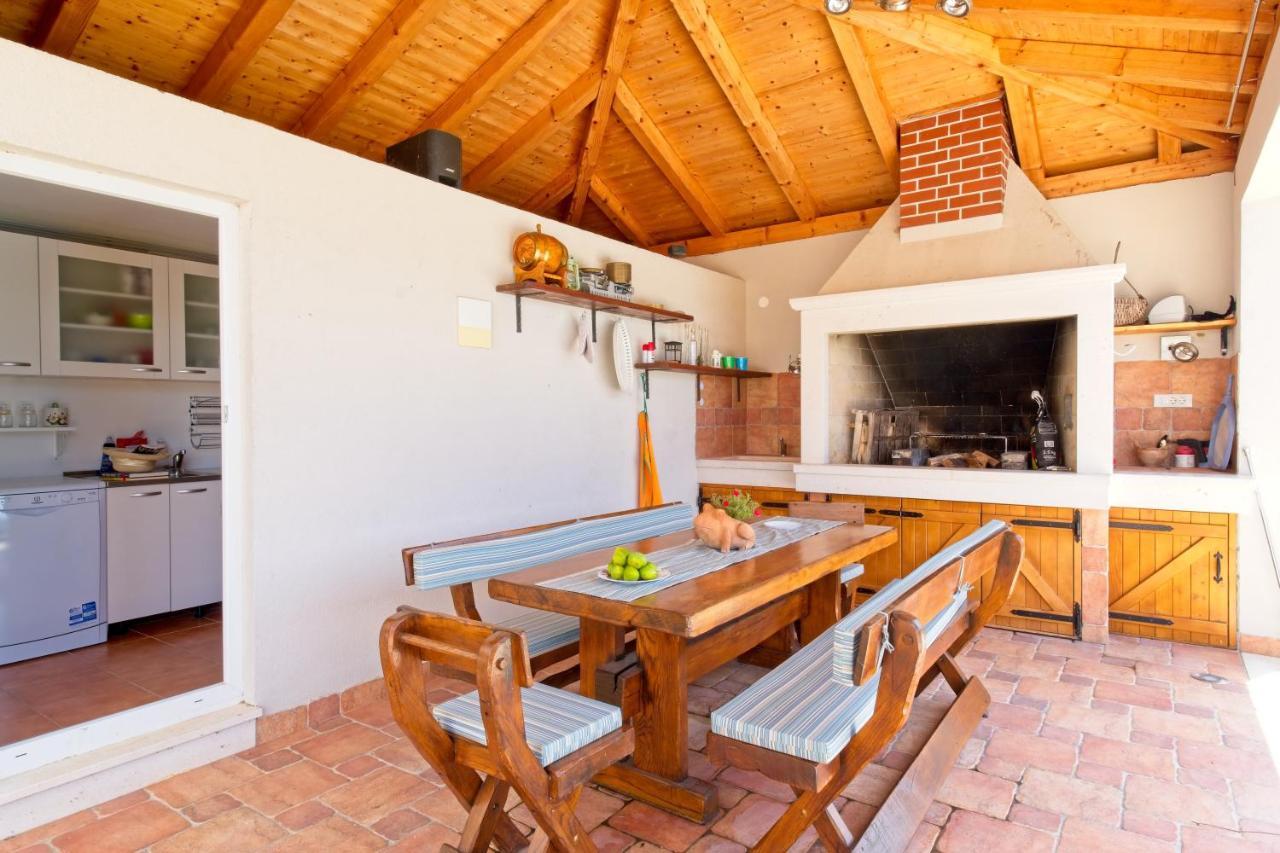 Villa Thousand Roses Lovorno Exterior photo